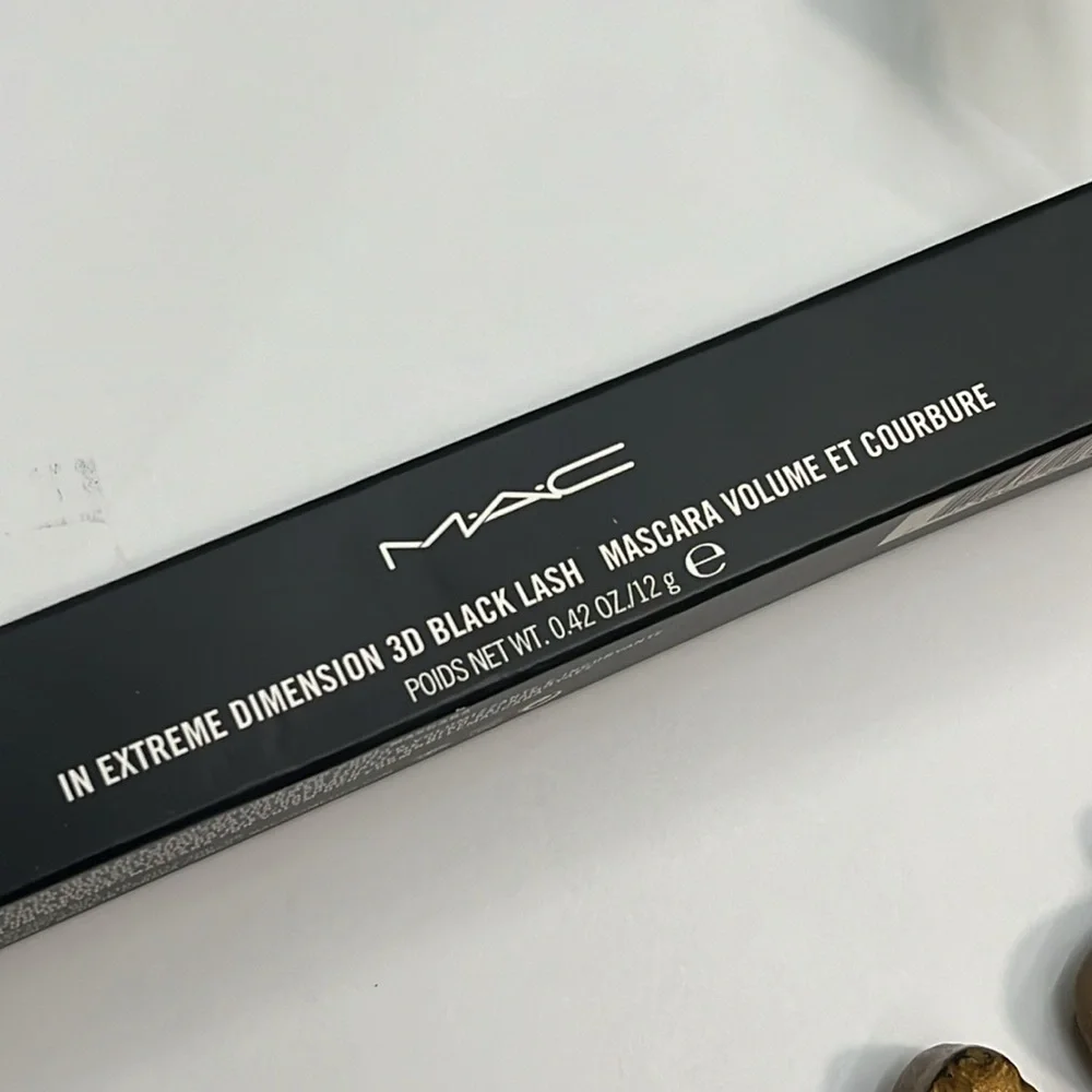 NEW Mac Extreme Dimension 3D Black Lash Mascara